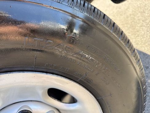 Used 2023 Chevrolet Express 2500 w/ Driver Convenience Package image 29