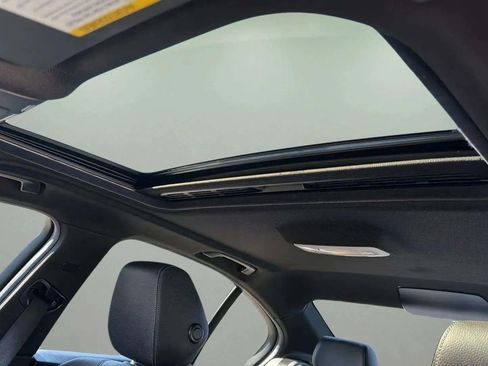 Used 2017 BMW 330i xDrive Sedan image 32