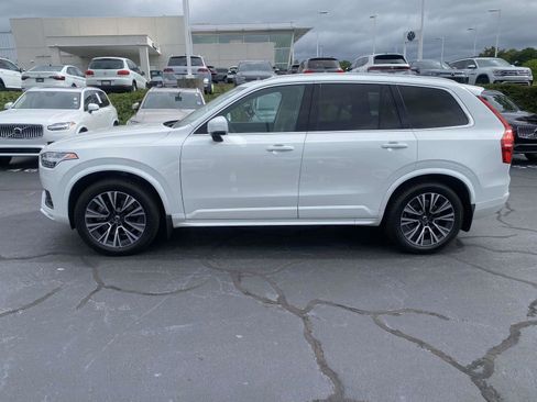 Used 2020 Volvo XC90 T6 Momentum w/ Protection Package Premier AWD/4WD image 4