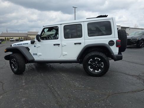 Used 2025 Jeep Wrangler Unlimited Rubicon 4xe w/ Safety Group AWD/4WD image 4