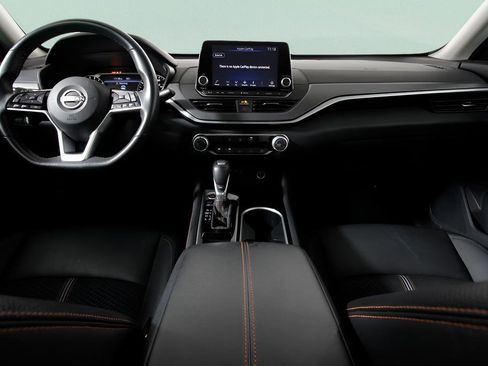 Used 2025 Nissan Altima 2.5 SR image 12