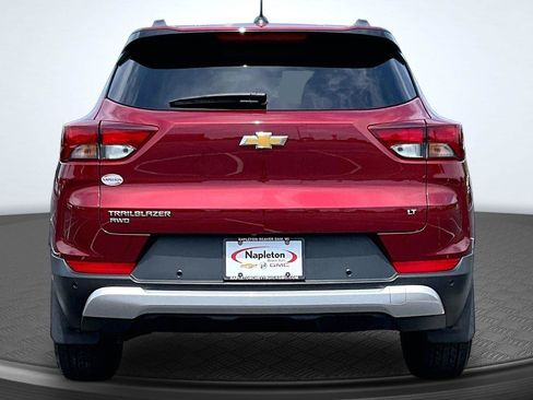 Used 2024 Chevrolet TrailBlazer LT w/ Convenience Package AWD/4WD image 4
