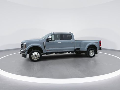 New 2026 Ford F450 Lariat w/ Chrome Package image 4