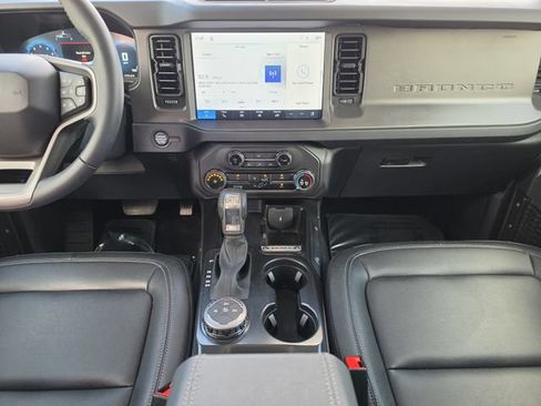 Used 2026 Ford Bronco Big Bend w/ Black Appearance Package AWD/4WD image 17