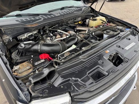 Used 2019 Ford F250 XLT w/ XLT Premium Package image 24