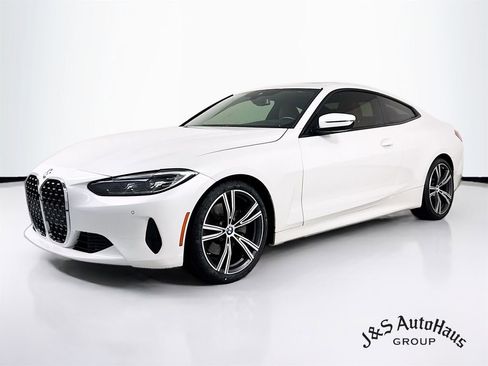Used 2023 BMW 430i Coupe w/ Premium Package image 3