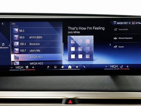 Used 2025 BMW iX xDrive50 image 10