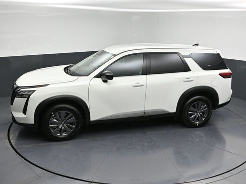 New 2026 Nissan Pathfinder S AWD/4WD image 25