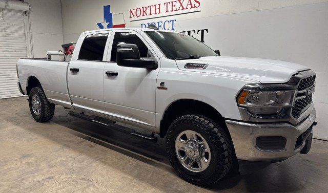 Used 2023 RAM 2500 Tradesman w/ Chrome Appearance Group AWD/4WD image 3