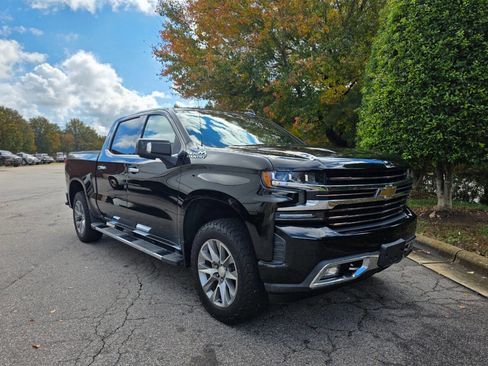 Used 2019 Chevrolet Silverado 1500 High Country w/ Z71 Off-Road Package image 7
