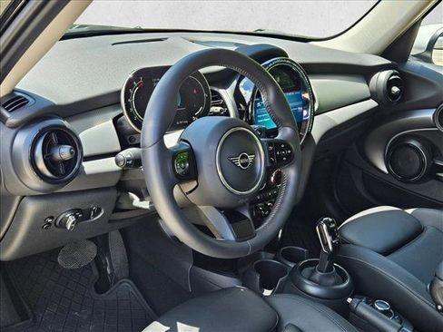 Used 2024 MINI Cooper S FWD image 9
