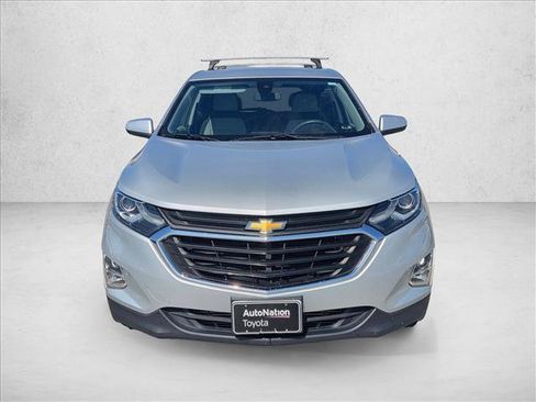 Used 2019 Chevrolet Equinox LT AWD/4WD image 2