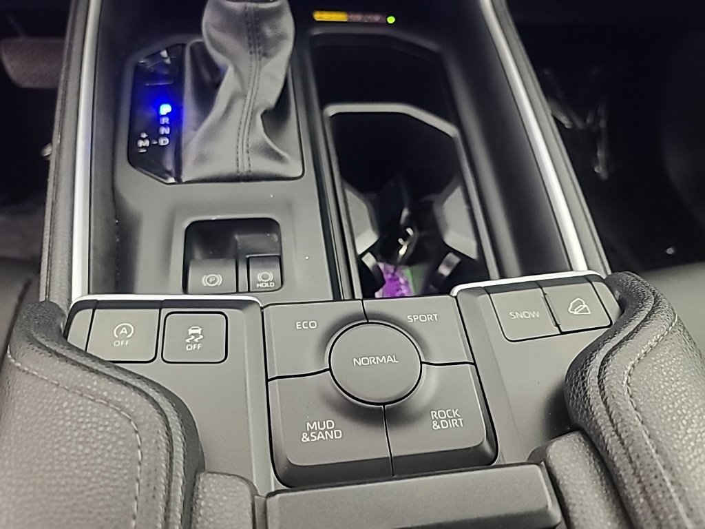 Used 2025 Toyota Grand Highlander AWD image 41