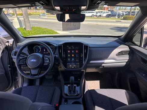 Used 2025 Subaru Forester Premium image 20