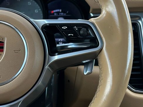 Used 2016 Porsche Macan S image 30