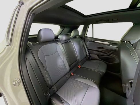 New 2026 Volkswagen Tiguan SE R-Line image 27