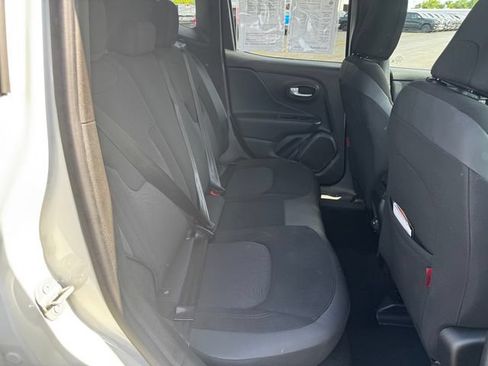 Certified 2023 Jeep Renegade Trailhawk AWD/4WD image 16