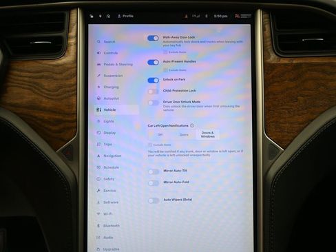Used 2020 Tesla Model S Long Range Plus AWD/4WD image 29
