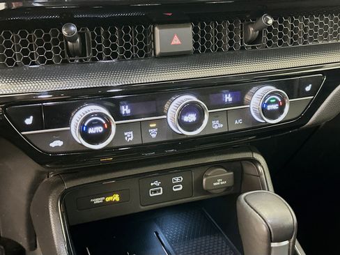 Used 2025 Honda CR-V EX-L image 24