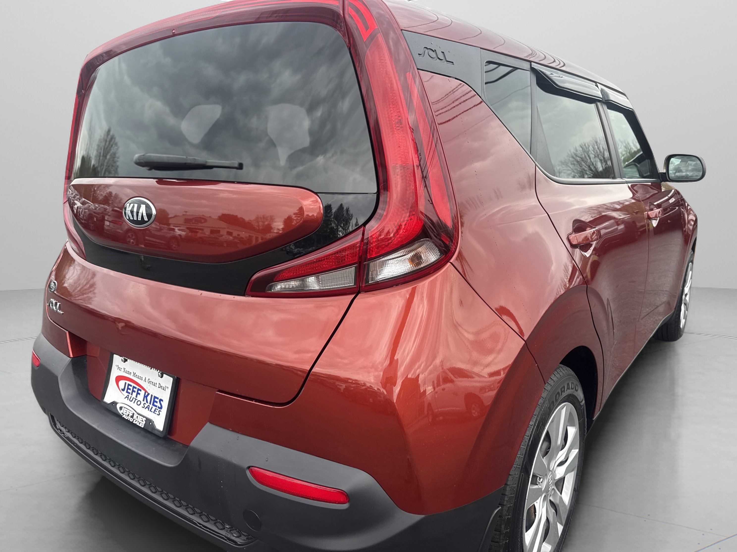 Used 2020 Kia Soul LX FWD image 5