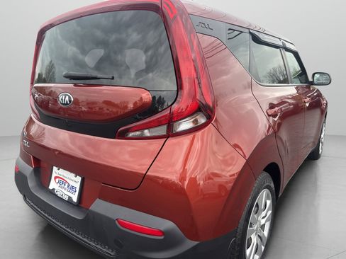 Used 2020 Kia Soul LX FWD image 5