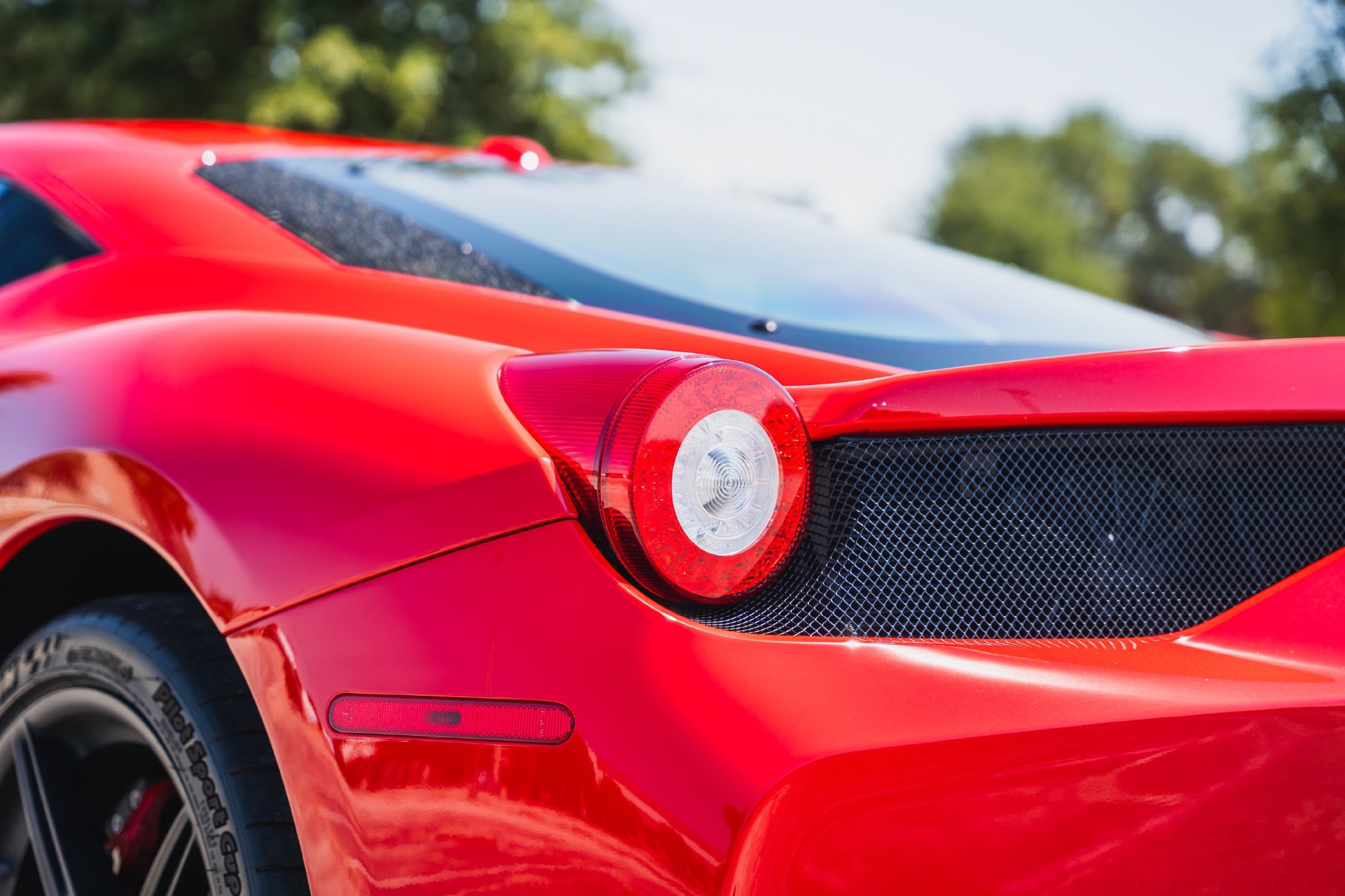 Used 2015 Ferrari 458 Speciale Coupe RWD image 34