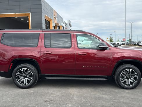 New 2026 Jeep Grand Wagoneer L 2WD image 4
