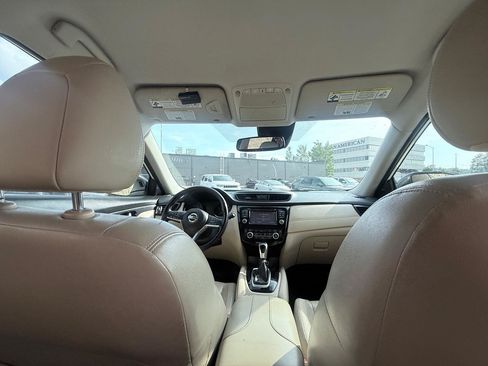 Used 2017 Nissan Rogue SL FWD image 13