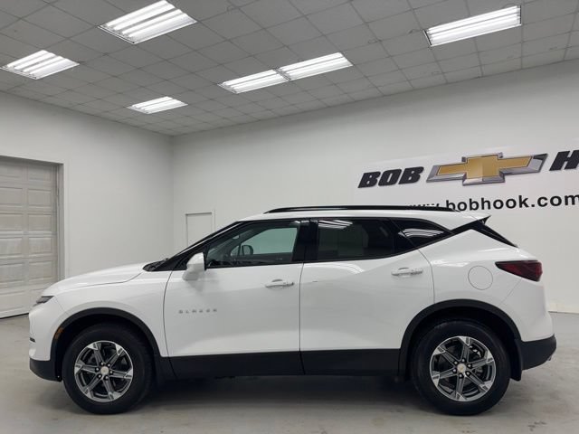 Used 2024 Chevrolet Blazer LT w/ Convenience Package FWD image 8