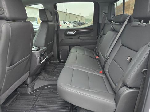 New 2026 GMC Sierra 1500 SLT w/ SLT Premium Plus Package image 9