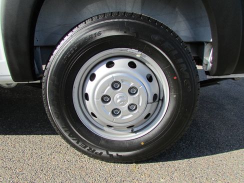 Used 2023 RAM ProMaster 2500 image 10