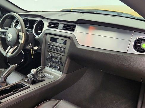 Used 2010 Ford Mustang Coupe RWD image 22