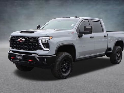 Used 2025 Chevrolet Silverado 2500 ZR2 w/ Technology Package AWD/4WD image 26