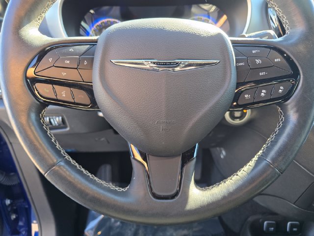 Certified 2021 Chrysler Pacifica Touring w/ S Appearance Package FWD image 33