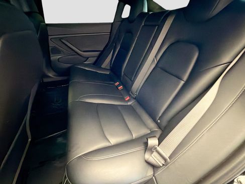 Used 2018 Tesla Model 3 Long Range image 13