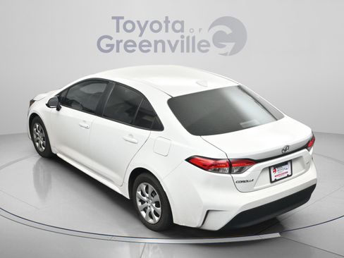 Used 2023 Toyota Corolla LE FWD image 8