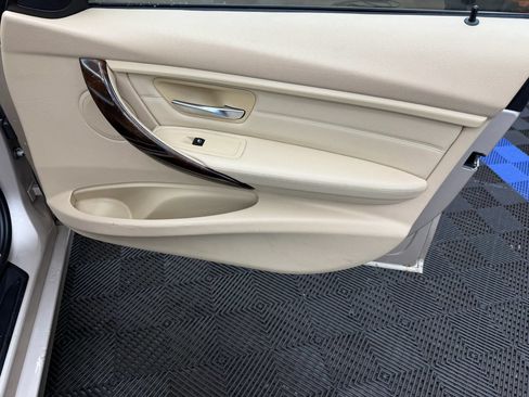 Used 2015 BMW 328i xDrive Sedan AWD/4WD image 7