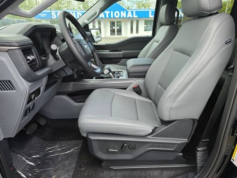 New 2025 Ford F150 Lightning Flash AWD/4WD image 14