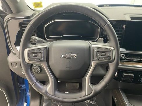 Used 2023 Chevrolet Silverado 1500 RST AWD/4WD image 14