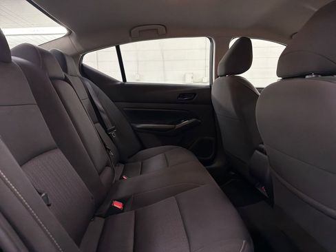 Used 2023 Nissan Altima 2.5 SV FWD image 29