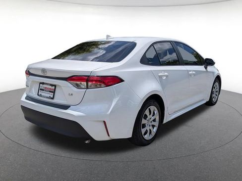 Used 2025 Toyota Corolla LE FWD image 7