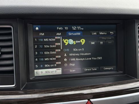 Used 2017 Genesis G80 3.8 w/ Option Group 02 image 18