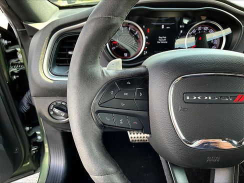Used 2022 Dodge Challenger R/T Scat Pack RWD image 8