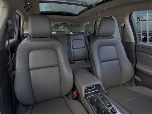 New 2026 Lincoln Corsair Reserve image 10