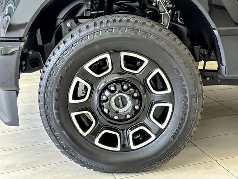 Certified 2025 Ford F350 Platinum AWD/4WD image 26