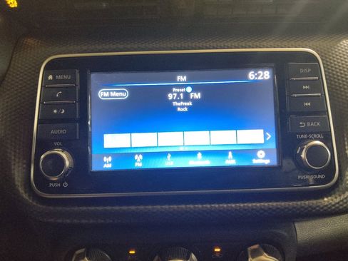 Used 2020 Nissan Kicks S FWD image 25
