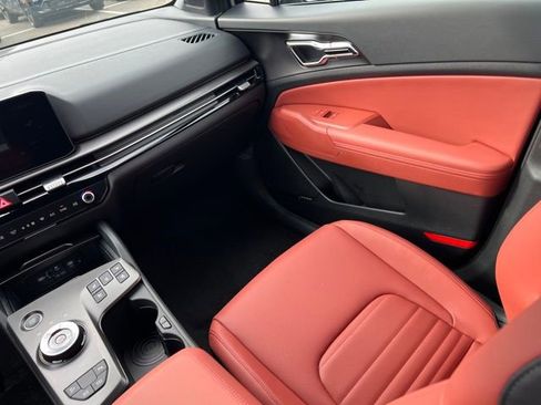 New 2026 Kia Sportage SX Prestige image 11