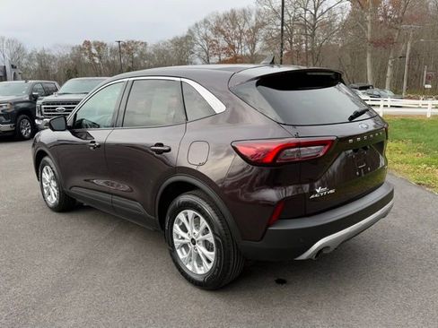 Certified 2023 Ford Escape Active w/ Tech Pack #2 AWD/4WD image 4