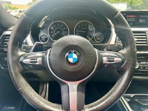 Used 2018 BMW 330i xDrive Sedan w/ M Sport Package AWD/4WD image 23