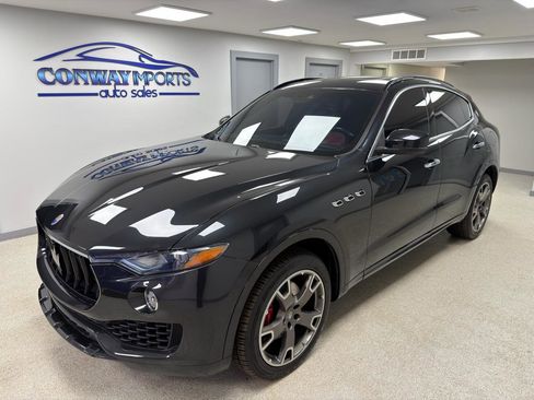 Used 2017 Maserati Levante w/ Sport Package image 2